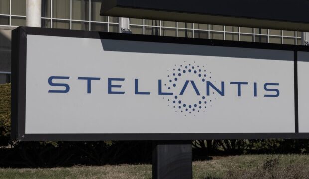 Logo Stellantis