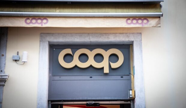 Rapporto Coop 2026: crisi geopolitica e consumi in calo