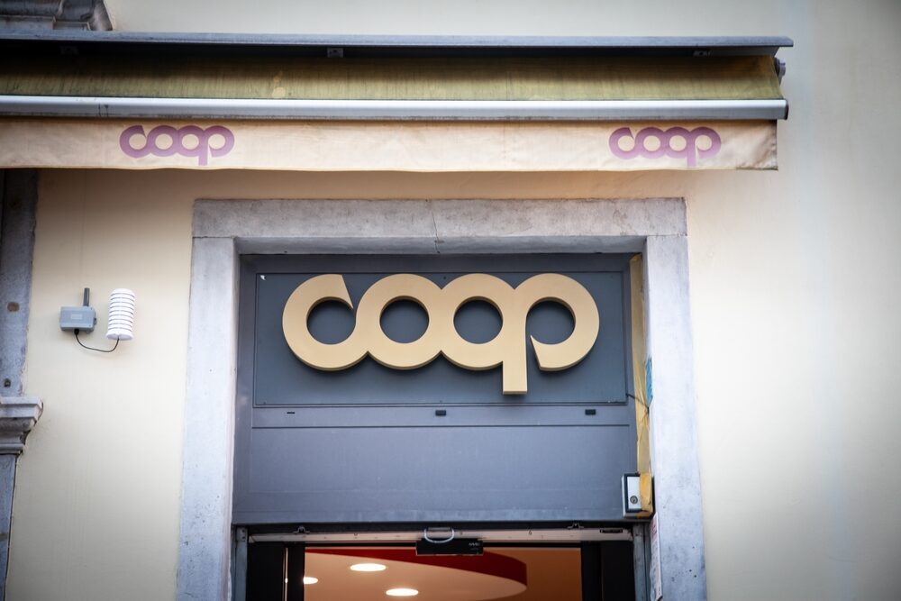 Rapporto Coop 2026: crisi geopolitica e consumi in calo