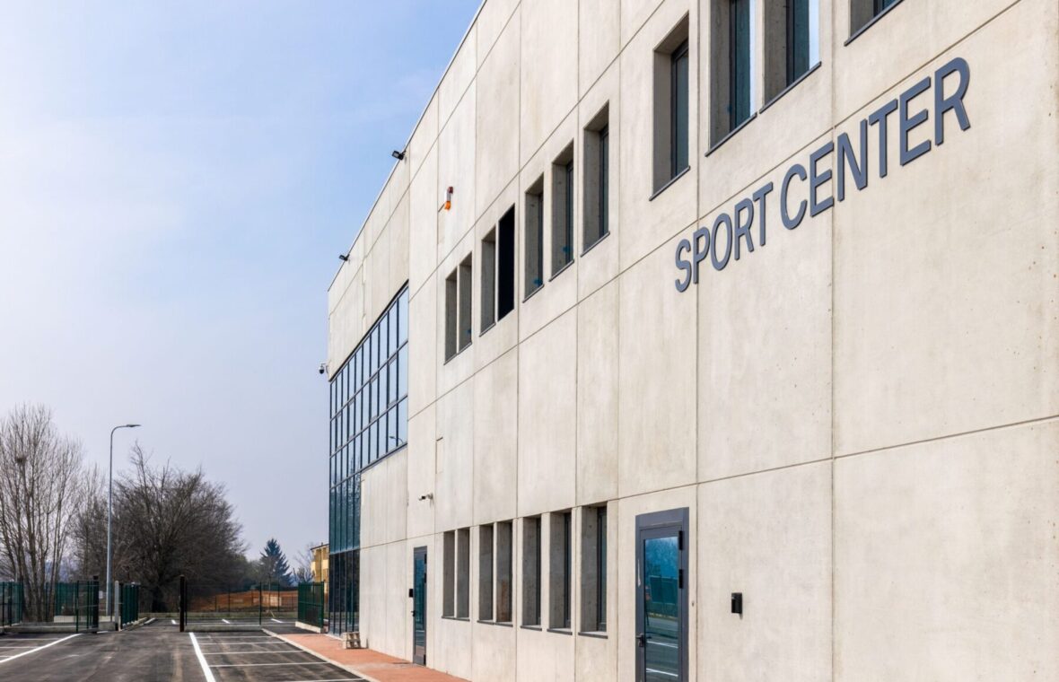 Esterno del Santa Corinna Sport Center