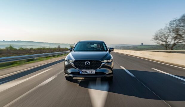 Nuova Mazda CX-30 2027