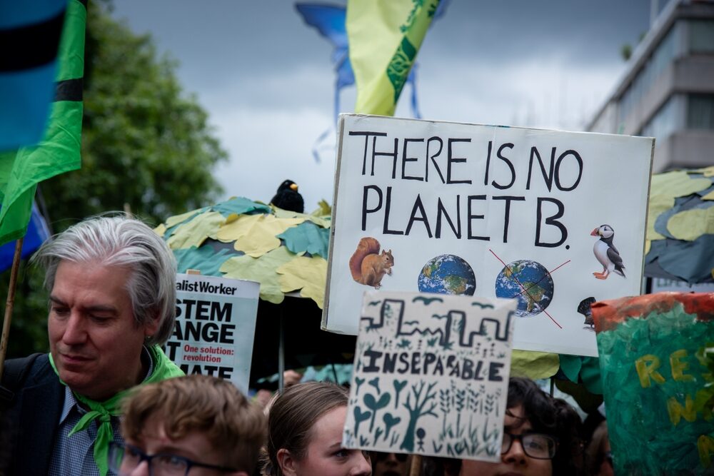 Immagine rappresentativa del cambiamento climatico e gestione delle risorse idriche