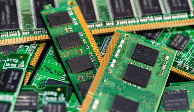 Carenza di memoria e aumento dei prezzi nel mercato tecnologico